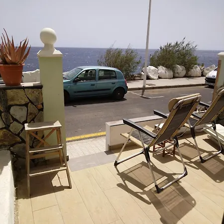 Apartment Mini House In Front Of The Sea